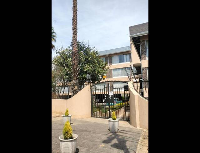 2 BEDROOM APARTMENT FOR SALE IN FERNDALE